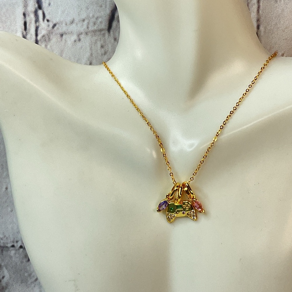 🌟 14K Gold Plated Game Controller Pendant Necklace - Picture 3 of 10